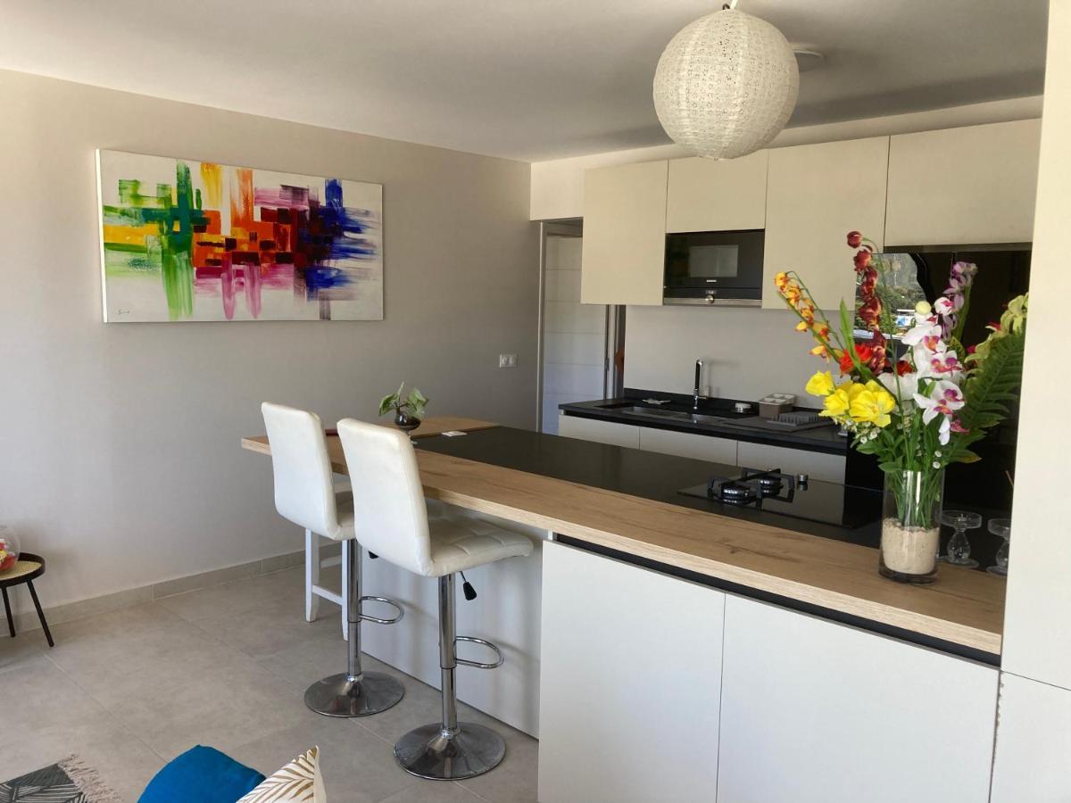 Standing Residence Tevai ปาเปเอเต ภายนอก รูปภาพ