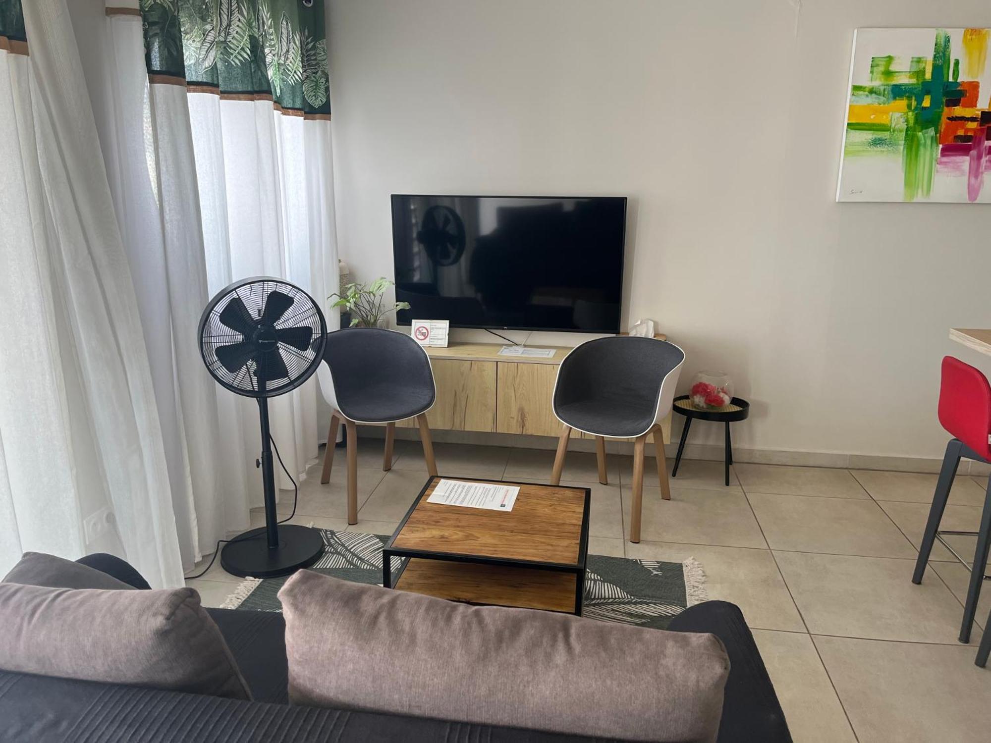 Standing Residence Tevai ปาเปเอเต ภายนอก รูปภาพ