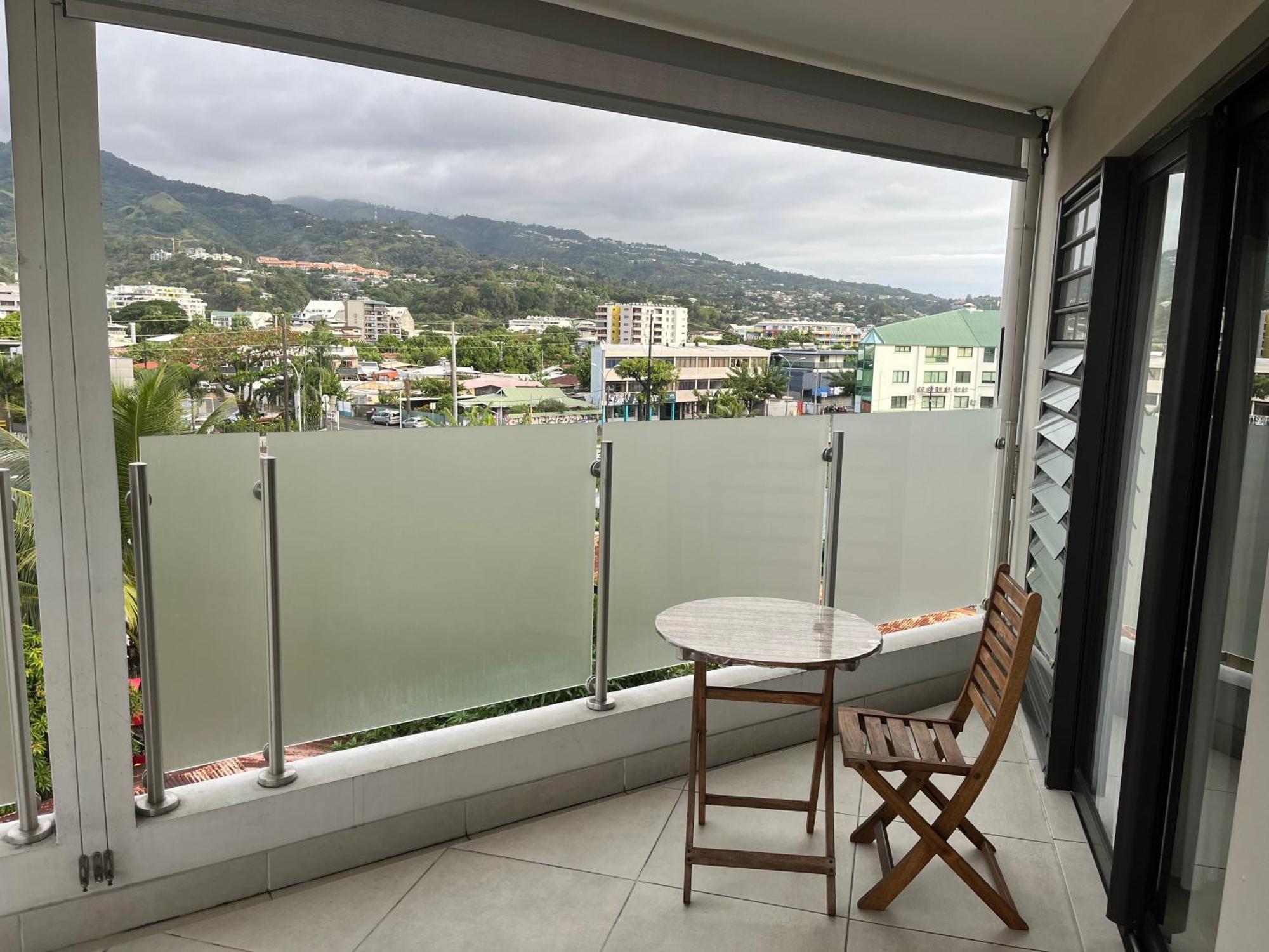 Standing Residence Tevai ปาเปเอเต ภายนอก รูปภาพ